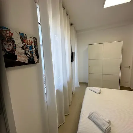 Bed & Breakfast Four Naxos *