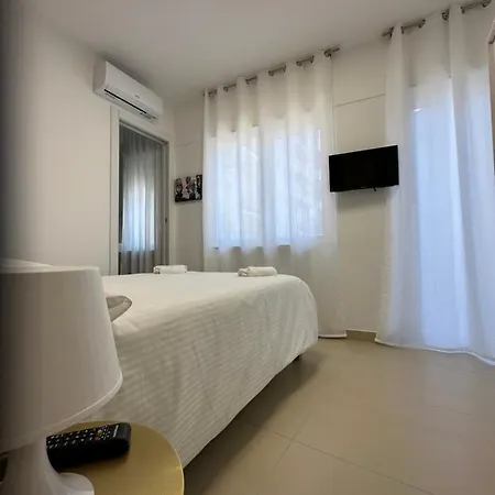 Four Naxos Giardini Naxos