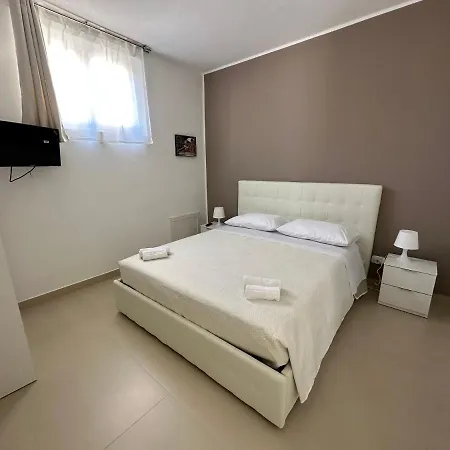 Four Naxos Giardini Naxos