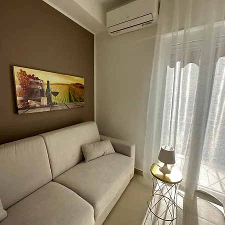 Bed & Breakfast Four Naxos 3*