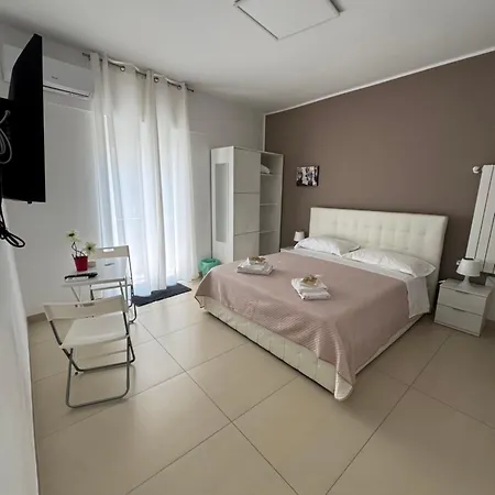 Bed & Breakfast Four Naxos 3*