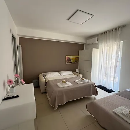 Bed & Breakfast Four Naxos